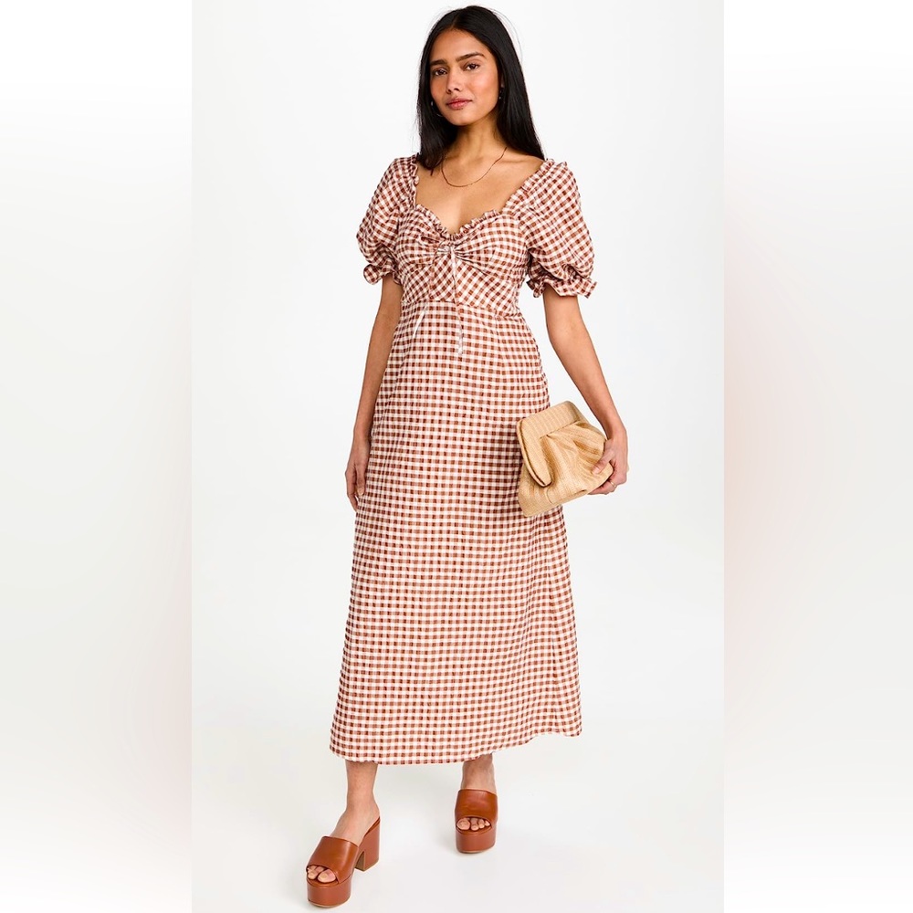 strapless tulle dress